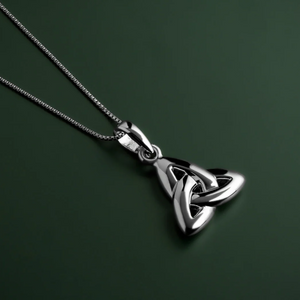 Silver Double Sided Trinity Knot Pendant